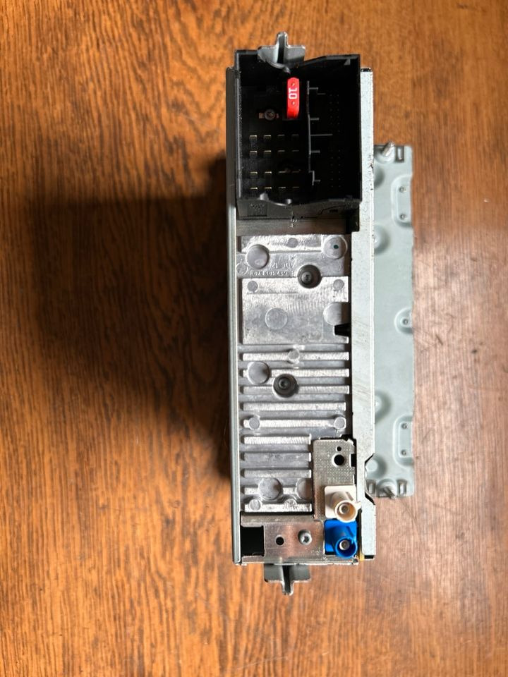 MAN Radio/Navigationssystem TGM BOSCH 81.28100-6017 - Navigationssystem för Lastbil: bild 4 MAN Radio/Navigationssystem TGM BOSCH 81.28100-6017 - Navigationssystem för Lastbil: bild 4