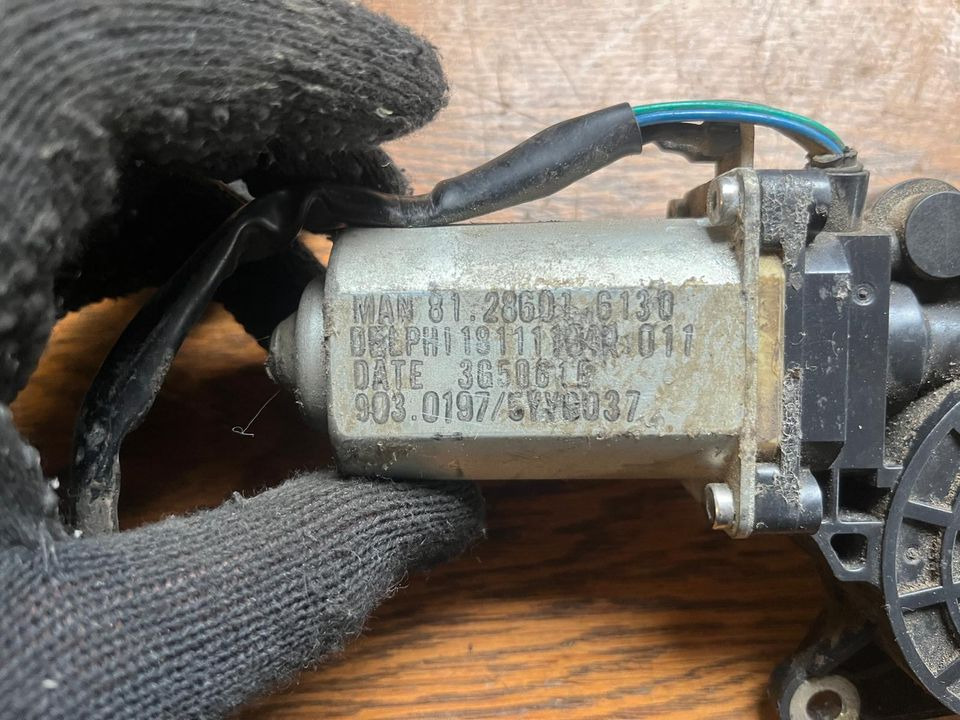 MAN Scheibenwischermotor 81286016130 - Vindrutetorkare för Lastbil: bild 2 MAN Scheibenwischermotor 81286016130 - Vindrutetorkare för Lastbil: bild 2