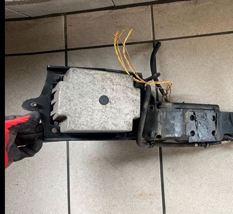 MAN TGL TGM TGX EU6 AdBlue Pumpe 81154036134000 - Avgassystem för Lastbil: bild 5 MAN TGL TGM TGX EU6 AdBlue Pumpe 81154036134000 - Avgassystem för Lastbil: bild 5