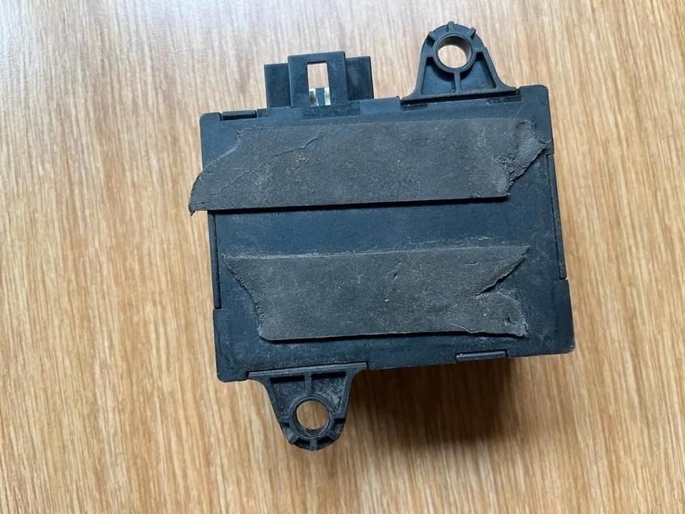 Mercedes Benz Vito W638 Wegfahrsperre Modul 0335456032 - Kontrollenhet för Lastbil: bild 4 Mercedes Benz Vito W638 Wegfahrsperre Modul 0335456032 - Kontrollenhet för Lastbil: bild 4