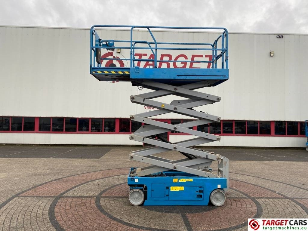 Genie GS-3246 Electric Scissor Work Lift 1175cm - Saxlift: bild 5 Genie GS-3246 Electric Scissor Work Lift 1175cm - Saxlift: bild 5