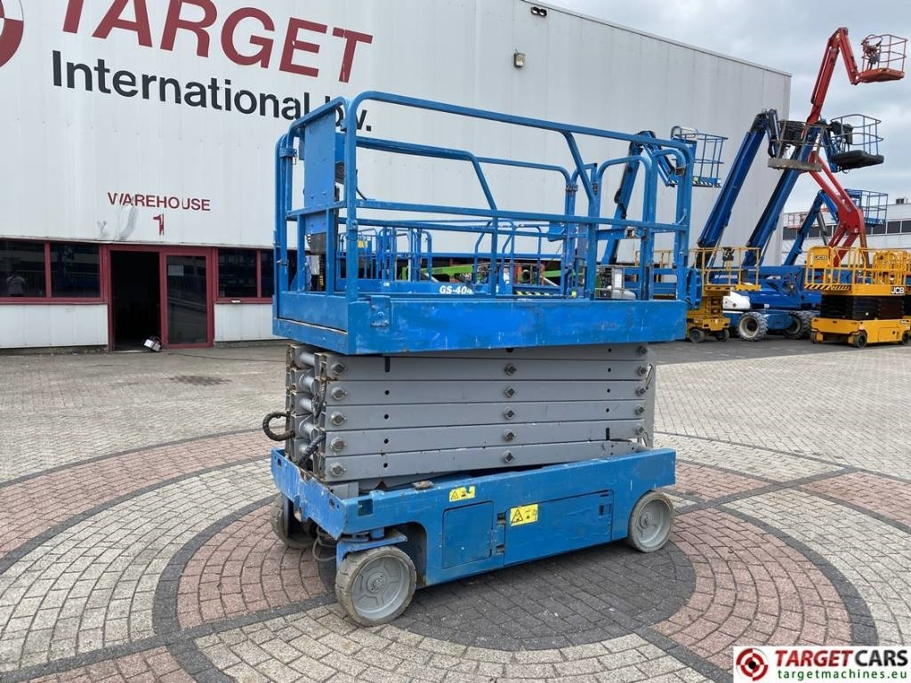 Genie GS-4047 Electric 4047 Scissor Work Lift 1389cm - Saxlift: bild 1 Genie GS-4047 Electric 4047 Scissor Work Lift 1389cm - Saxlift: bild 1