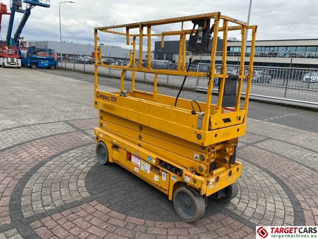 Haulotte Compact 10N Electric Scissor Work Lift 1000cm - Saxlift: bild 2 Haulotte Compact 10N Electric Scissor Work Lift 1000cm - Saxlift: bild 2