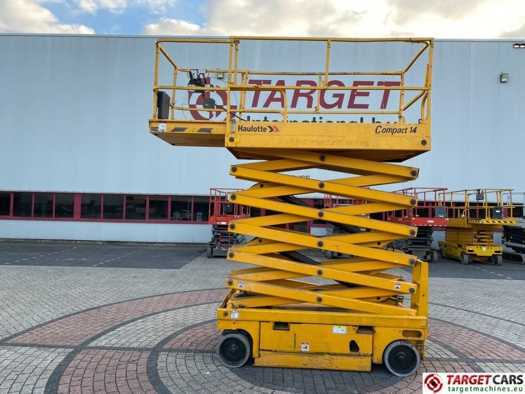 Haulotte Compact 14 Electric Scissor Work Lift 1385cm - Saxlift: bild 5 Haulotte Compact 14 Electric Scissor Work Lift 1385cm - Saxlift: bild 5