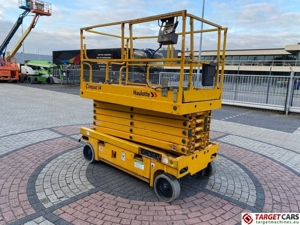 Haulotte Compact 14 Electric Scissor Work Lift 1385cm - Saxlift: bild 2 Haulotte Compact 14 Electric Scissor Work Lift 1385cm - Saxlift: bild 2
