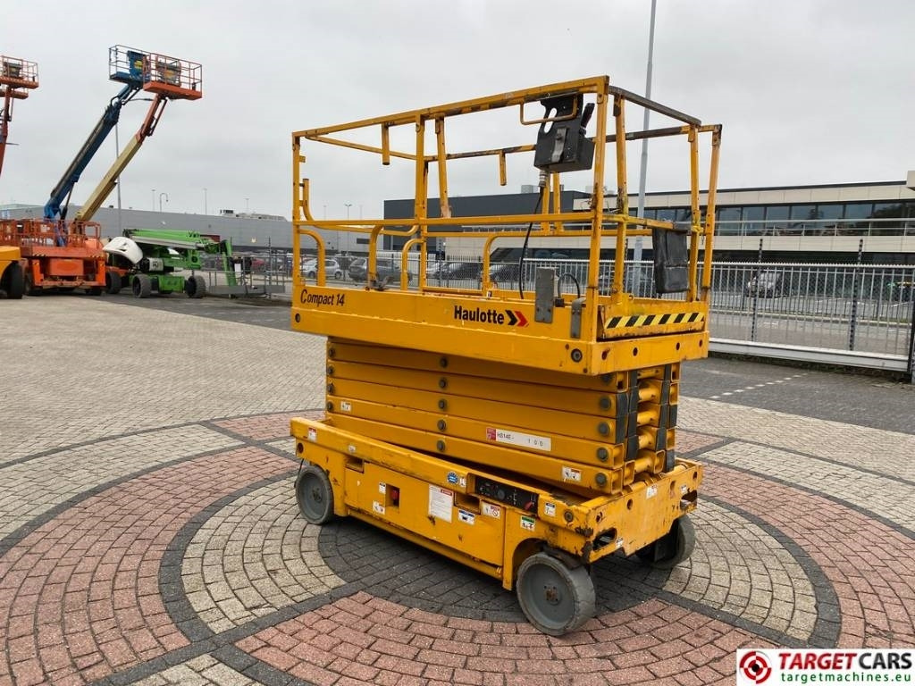 Haulotte Compact 14 Electric Scissor Work Lift 1385cm - Saxlift: bild 2 Haulotte Compact 14 Electric Scissor Work Lift 1385cm - Saxlift: bild 2