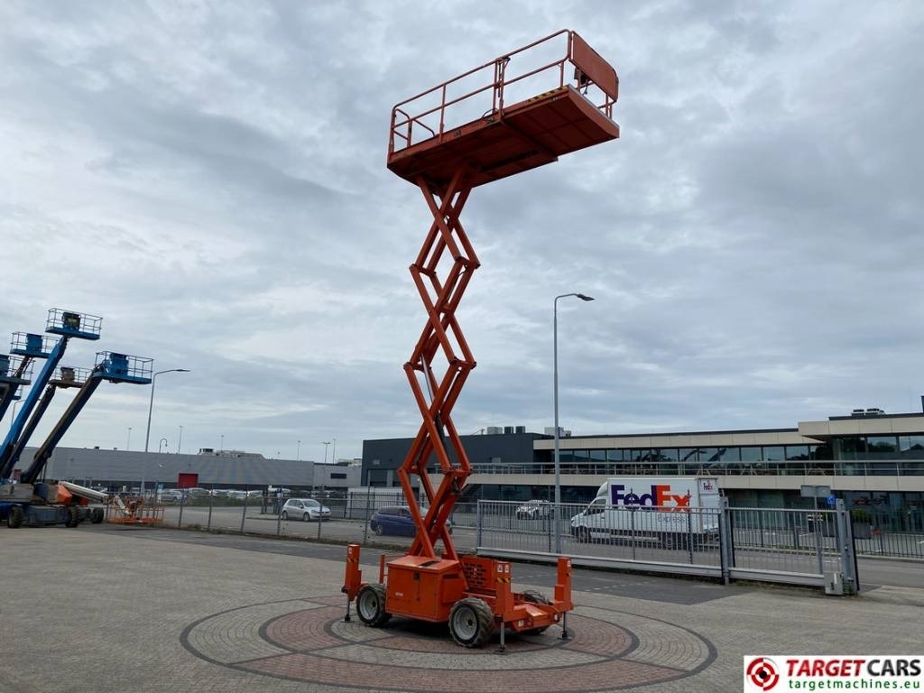 Saxlift JLG 260MRT Diesel 4x4 Scissor Workj Lift 992cm: bild 7 Saxlift JLG 260MRT Diesel 4x4 Scissor Workj Lift 992cm: bild 7