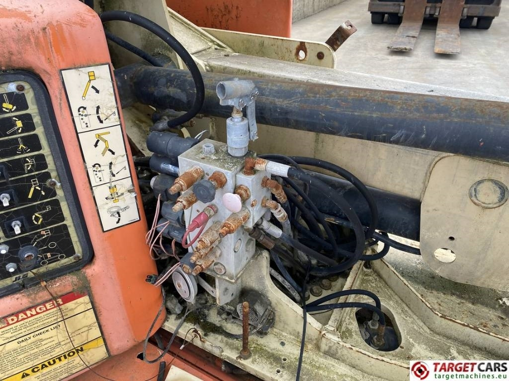 Bomlift JLG E400AJPN Electric Articulated Boom Lift DEFECT: bild 17 Bomlift JLG E400AJPN Electric Articulated Boom Lift DEFECT: bild 17