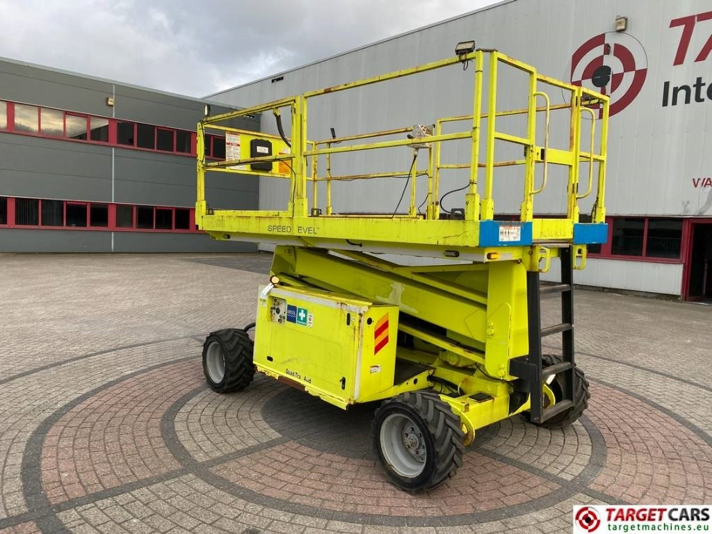 MEC 2684RT Diesel 4x4 Scissor Lift Speed-Level 992cm - Saxlift: bild 4 MEC 2684RT Diesel 4x4 Scissor Lift Speed-Level 992cm - Saxlift: bild 4