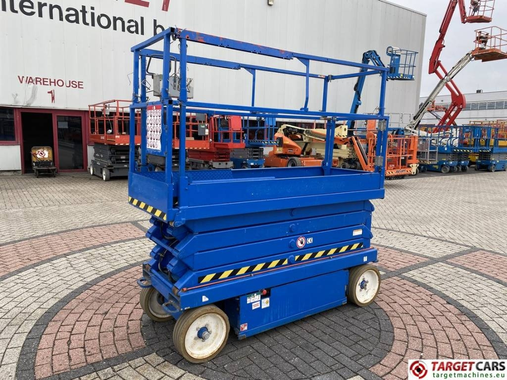 SkyJack SJIII-3226 Electric 3226 Scissor Work Lift 990cm - Saxlift: bild 1 SkyJack SJIII-3226 Electric 3226 Scissor Work Lift 990cm - Saxlift: bild 1