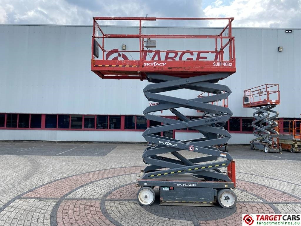 SkyJack SJIII-4632 Electric 4632 Scissor Work Lift 1170cm - Saxlift: bild 5 SkyJack SJIII-4632 Electric 4632 Scissor Work Lift 1170cm - Saxlift: bild 5