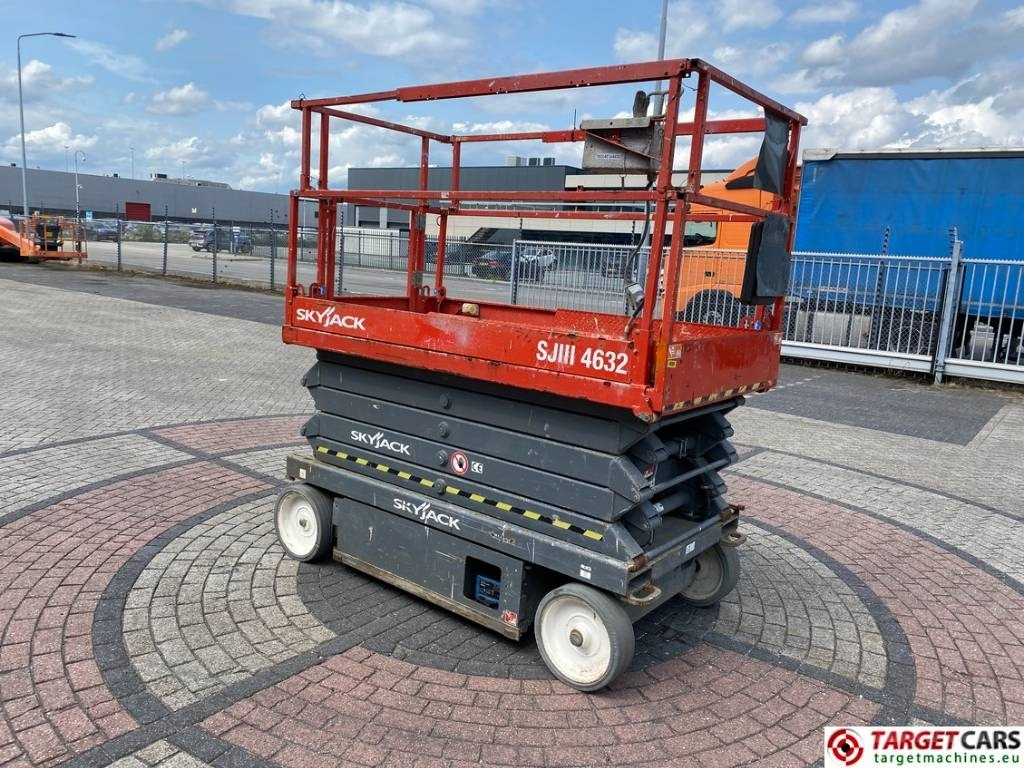 SkyJack SJIII-4632 Electric 4632 Scissor Work Lift 1170cm - Saxlift: bild 2 SkyJack SJIII-4632 Electric 4632 Scissor Work Lift 1170cm - Saxlift: bild 2