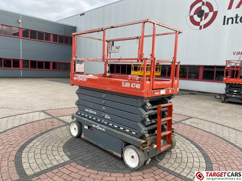 SkyJack SJIII-4740 Electric 4740 Scissor Work Lift 1380cm - Saxlift: bild 4 SkyJack SJIII-4740 Electric 4740 Scissor Work Lift 1380cm - Saxlift: bild 4