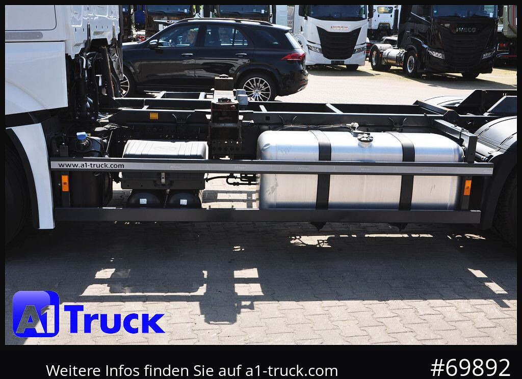 MERCEDES-BENZ 2548, Multi BDF, Wechsler, 7.45-7.82, MIDI, LIftachse - Containerbil/ Växelflak lastbil: bild 2 MERCEDES-BENZ 2548, Multi BDF, Wechsler, 7.45-7.82, MIDI, LIftachse - Containerbil/ Växelflak lastbil: bild 2