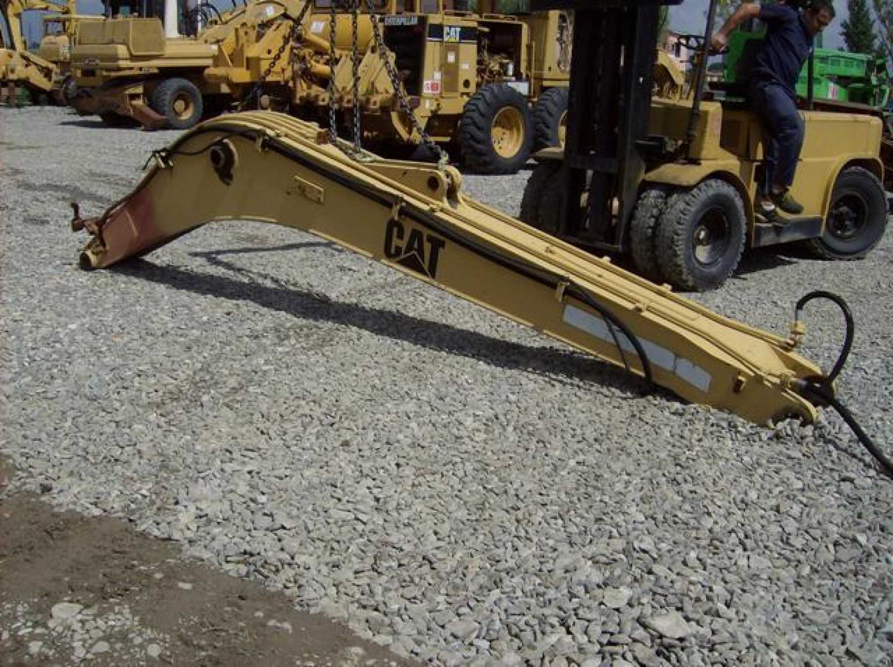 Caterpillar 212 braccio monolitico - Bom för Byggmaskiner: bild 2 Caterpillar 212 braccio monolitico - Bom för Byggmaskiner: bild 2