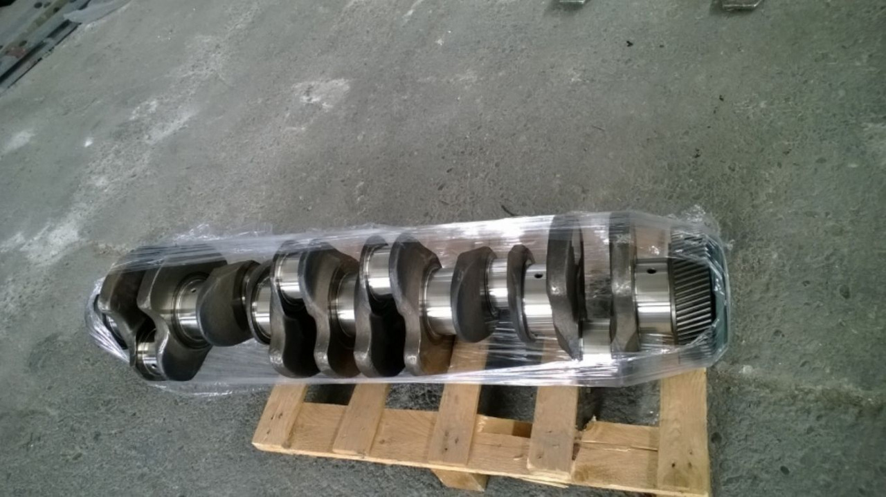 Caterpillar 3406 Albero motore std p/n 1170456, lucidato. Completo di ingranaggio a 80 denti p/n 1W9302. - Vevaxel för Byggmaskiner: bild 1 Caterpillar 3406 Albero motore std p/n 1170456, lucidato. Completo di ingranaggio a 80 denti p/n 1W9302. - Vevaxel för Byggmaskiner: bild 1