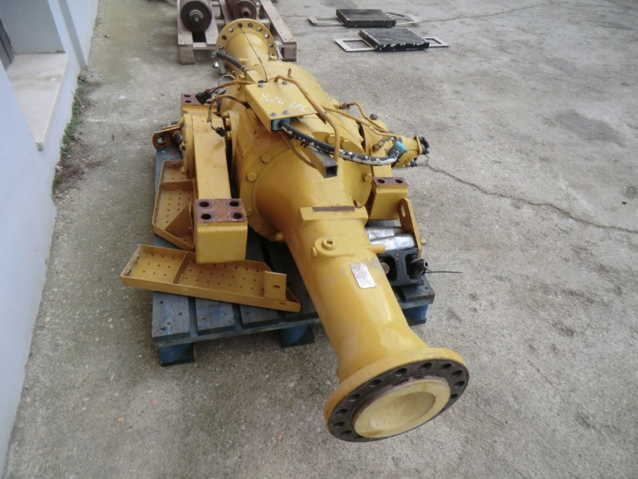 Caterpillar 928G - Bakaxel för Byggmaskiner: bild 2 Caterpillar 928G - Bakaxel för Byggmaskiner: bild 2