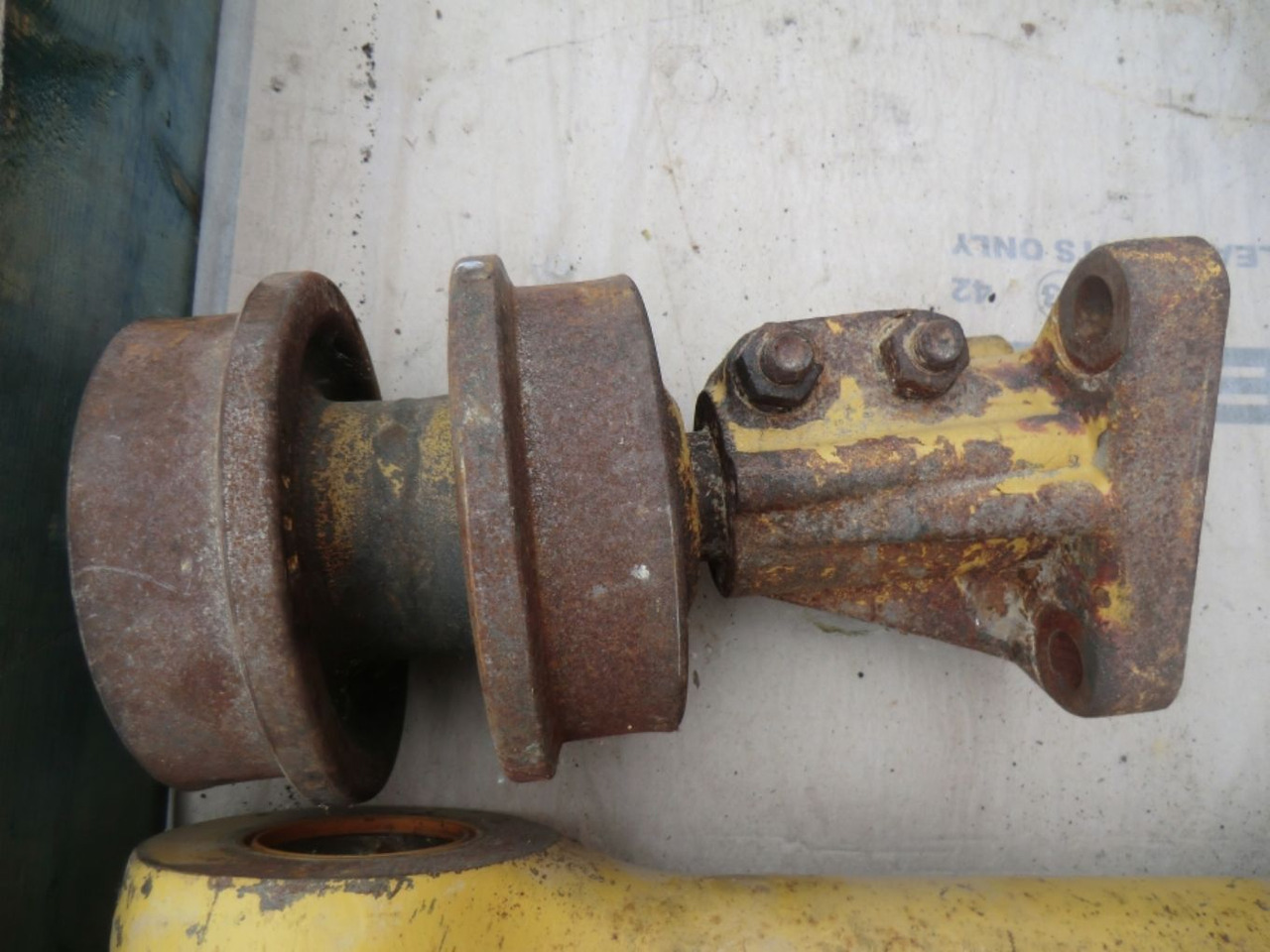 Caterpillar 963D RULLI SUPERIORI HEAVY-DUTY, SYSTEM ONE - Larvband - Rulle för Byggmaskiner: bild 1 Caterpillar 963D RULLI SUPERIORI HEAVY-DUTY, SYSTEM ONE - Larvband - Rulle för Byggmaskiner: bild 1