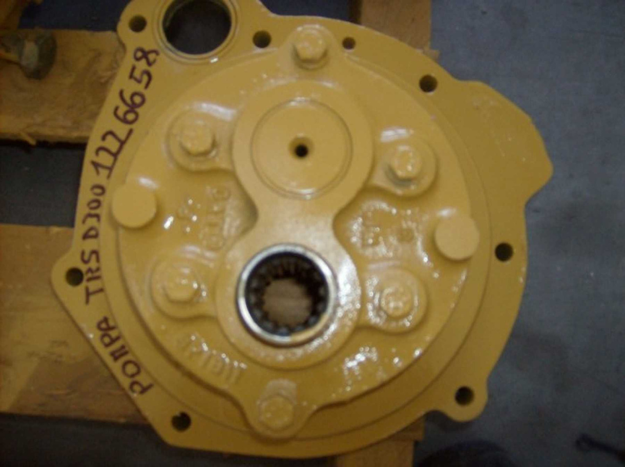Caterpillar D300D POMPA DI TRASMISSIONE - Hydraulpump för Byggmaskiner: bild 3 Caterpillar D300D POMPA DI TRASMISSIONE - Hydraulpump för Byggmaskiner: bild 3