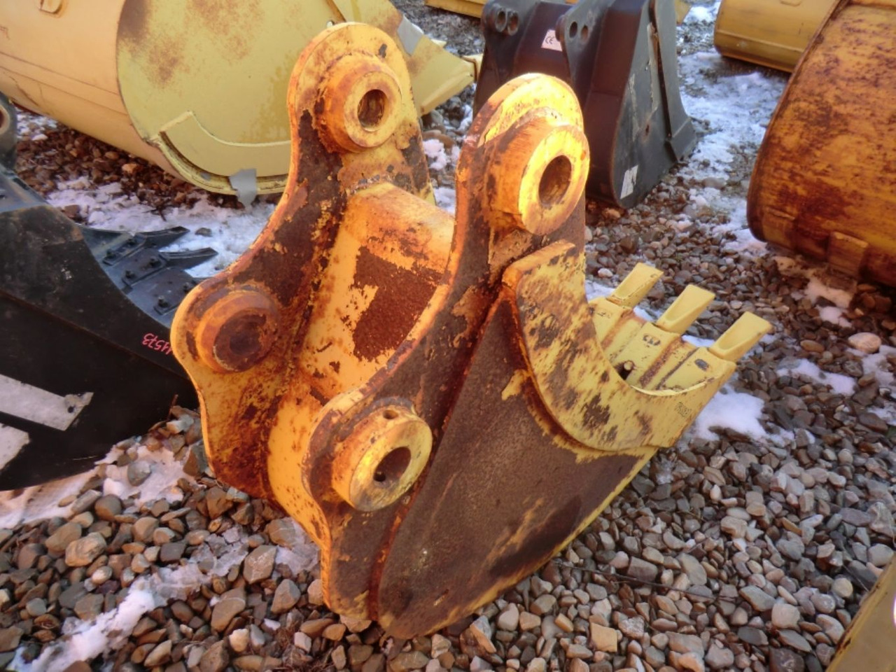Caterpillar E70 Benna con denti, larghezza mm 350 - Grävmaskinsskopa: bild 4 Caterpillar E70 Benna con denti, larghezza mm 350 - Grävmaskinsskopa: bild 4