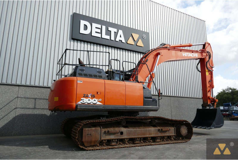 Hitachi ZX300LC-6 - Bandgrävare: bild 5 Hitachi ZX300LC-6 - Bandgrävare: bild 5