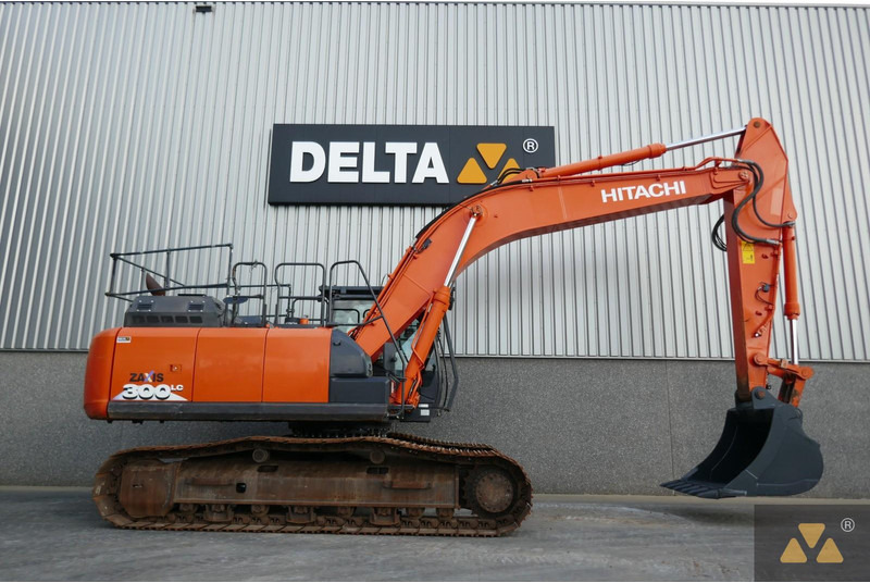 Hitachi ZX300LC-6 - Bandgrävare: bild 2 Hitachi ZX300LC-6 - Bandgrävare: bild 2