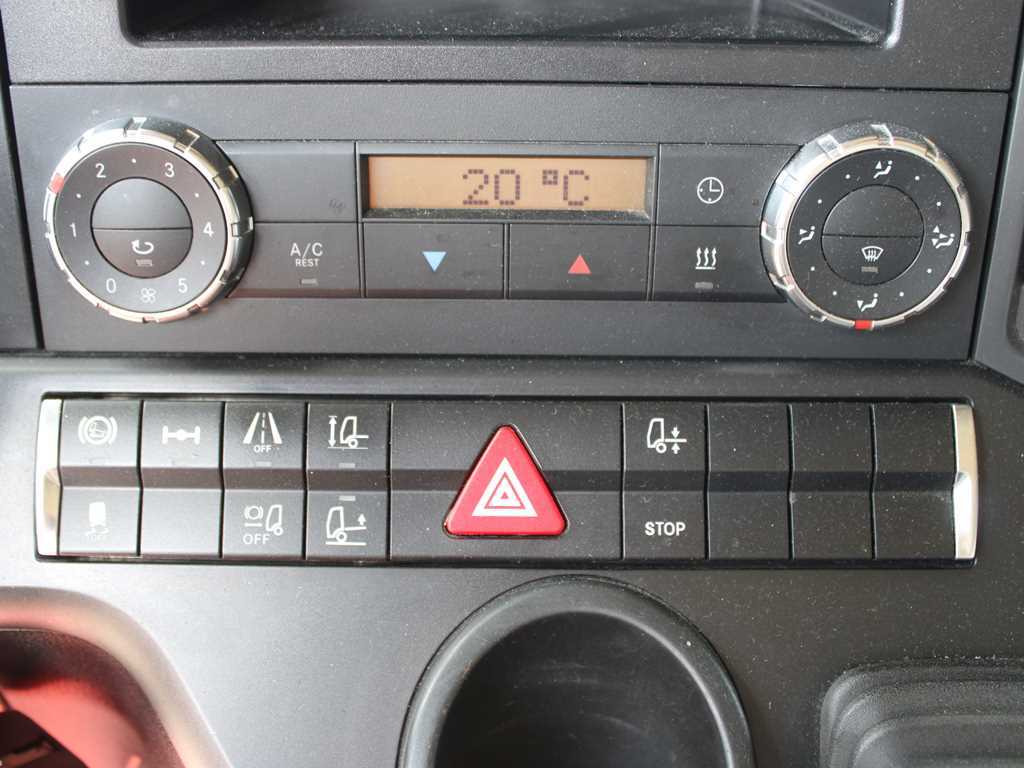 Dragbil Mercedes-Benz Actros 1845, LOWDECK, EURO 6: bild 12 Dragbil Mercedes-Benz Actros 1845, LOWDECK, EURO 6: bild 12