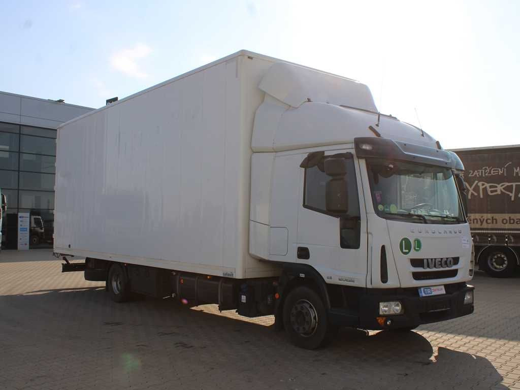 Iveco EUROCARGO 120EL22, EURO 6, PNEU 80% - Lastbil med skåp: bild 2 Iveco EUROCARGO 120EL22, EURO 6, PNEU 80% - Lastbil med skåp: bild 2