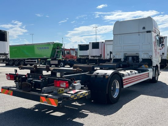 DAF XF 480 FA BDF SSC Euro 6, Bär Cargolift Falt, Retarder - Containerbil/ Växelflak lastbil: bild 3 DAF XF 480 FA BDF SSC Euro 6, Bär Cargolift Falt, Retarder - Containerbil/ Växelflak lastbil: bild 3