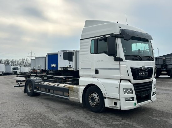 MAN TGX 18.460 XLX, 4x2, Euro 6, Standklima - Containerbil/ Växelflak lastbil: bild 3 MAN TGX 18.460 XLX, 4x2, Euro 6, Standklima - Containerbil/ Växelflak lastbil: bild 3