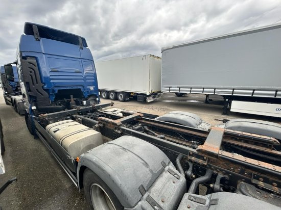 MAN TGX 26.440 XLX 6x2 Liftachse, Euro 6, Motorschaden, engine damage! - Containerbil/ Växelflak lastbil: bild 4 MAN TGX 26.440 XLX 6x2 Liftachse, Euro 6, Motorschaden, engine damage! - Containerbil/ Växelflak lastbil: bild 4