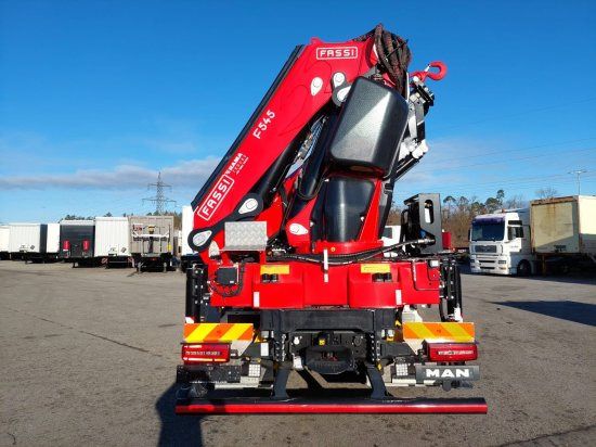 MAN TGX 26.510 LL Pritsche, Fassi F545RA.2.28XE, Containerverschlüsse, - Flakbil, Kranbil: bild 3 MAN TGX 26.510 LL Pritsche, Fassi F545RA.2.28XE, Containerverschlüsse, - Flakbil, Kranbil: bild 3