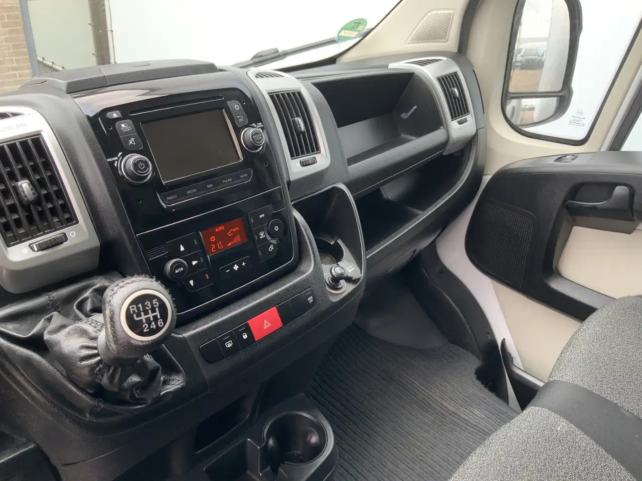 Fiat Ducato 35H 2.3 MultiJet L3H1 Meubelbak & Lift & Zijdeur A - Volymskåp: bild 4 Fiat Ducato 35H 2.3 MultiJet L3H1 Meubelbak & Lift & Zijdeur A - Volymskåp: bild 4