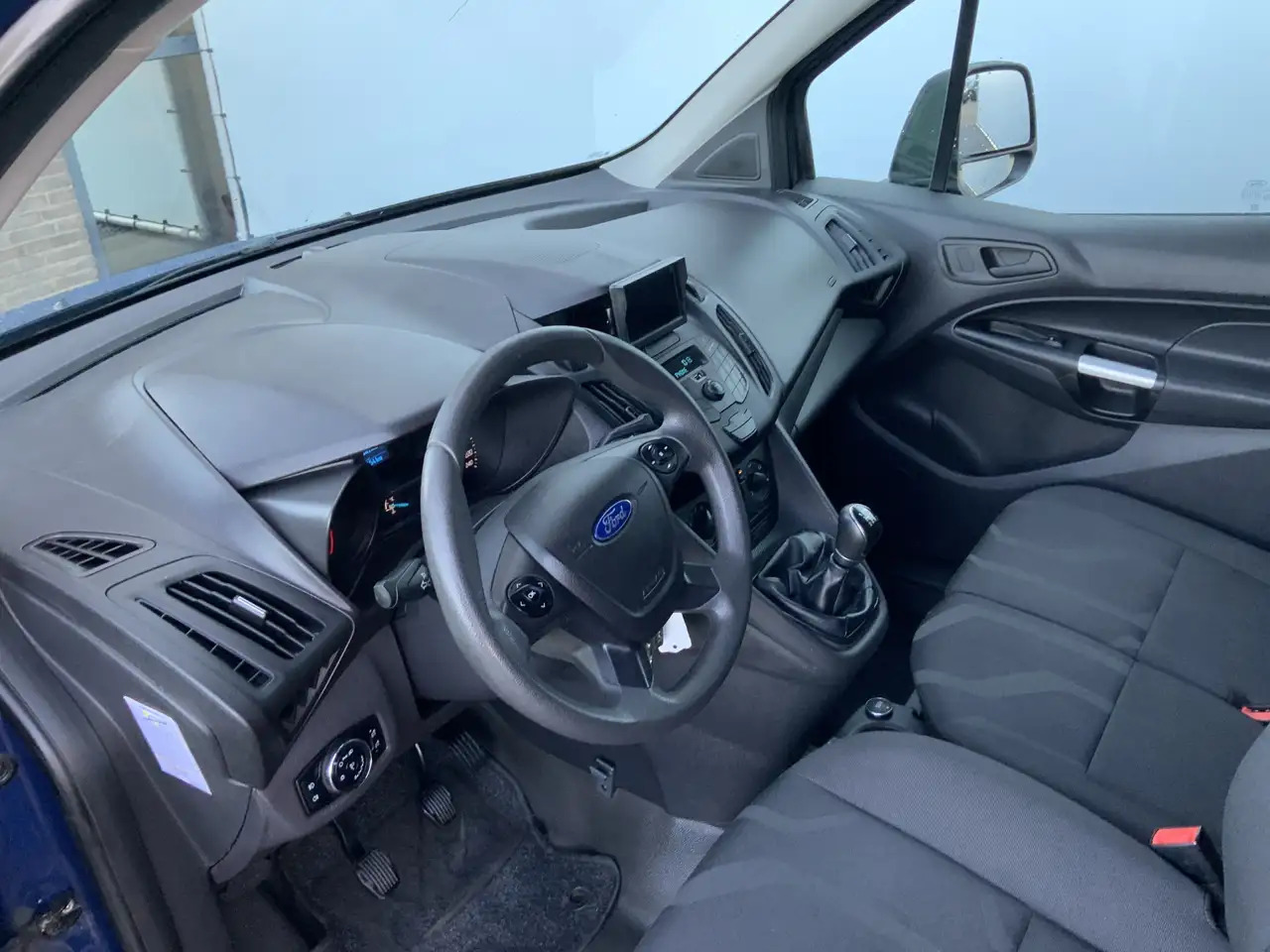 Ford Transit Connect 1.5 TDCI L1 Trend Airco Cruise Trekhaak 1200 kg Eu - Små skåpbil: bild 5 Ford Transit Connect 1.5 TDCI L1 Trend Airco Cruise Trekhaak 1200 kg Eu - Små skåpbil: bild 5