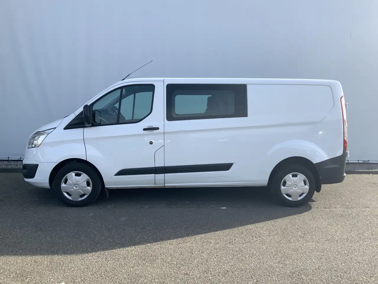 Ford Transit Custom 290 2.0 TDCI L2H1 6 Zits Trend DC Airco Cruise Tre - Dubbelhytt transportbil: bild 3 Ford Transit Custom 290 2.0 TDCI L2H1 6 Zits Trend DC Airco Cruise Tre - Dubbelhytt transportbil: bild 3