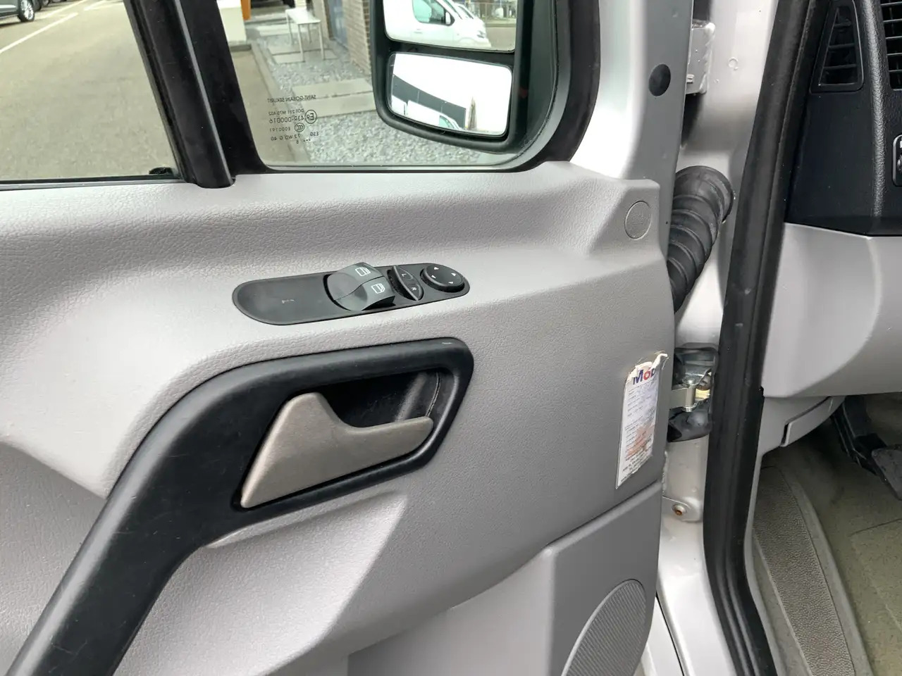 Mercedes-Benz Sprinter 213 2.2 CDI 325 L1H1 Airco Cruise Euro 4 - Skåpbil: bild 5 Mercedes-Benz Sprinter 213 2.2 CDI 325 L1H1 Airco Cruise Euro 4 - Skåpbil: bild 5