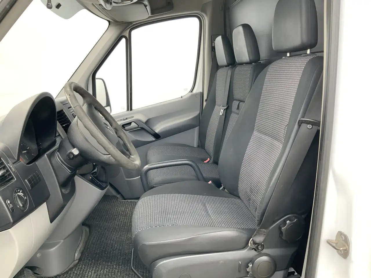 Mercedes-Benz Sprinter 311 2.2 CDI 366 L2 H1 Automaat Trekhaak 2800 kg 3 - Skåpbil: bild 4 Mercedes-Benz Sprinter 311 2.2 CDI 366 L2 H1 Automaat Trekhaak 2800 kg 3 - Skåpbil: bild 4