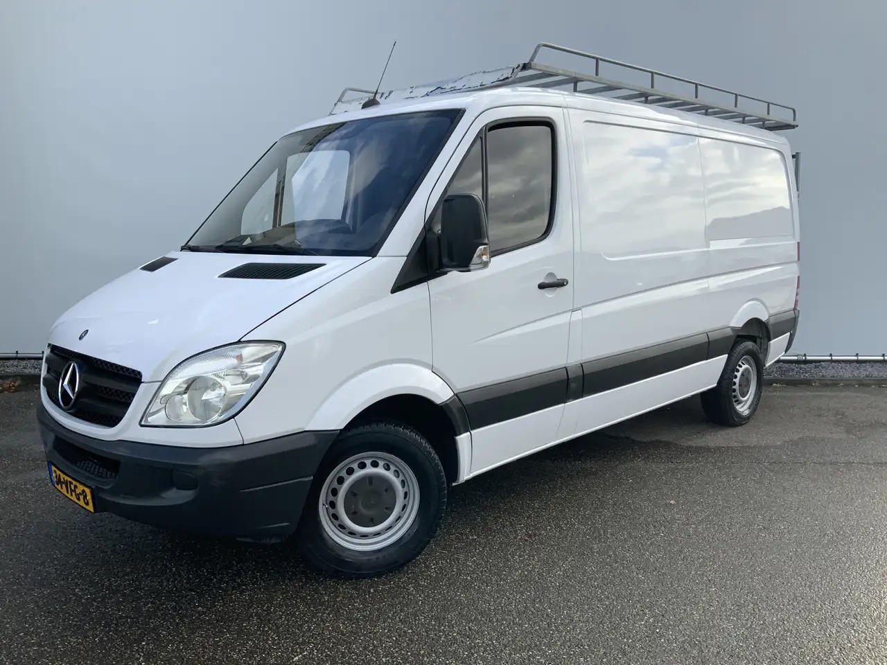 Mercedes-Benz Sprinter 311 2.2 CDI 366 L2H1 Automaat 3 Zits Trekaak 2800k - Skåpbil: bild 1 Mercedes-Benz Sprinter 311 2.2 CDI 366 L2H1 Automaat 3 Zits Trekaak 2800k - Skåpbil: bild 1