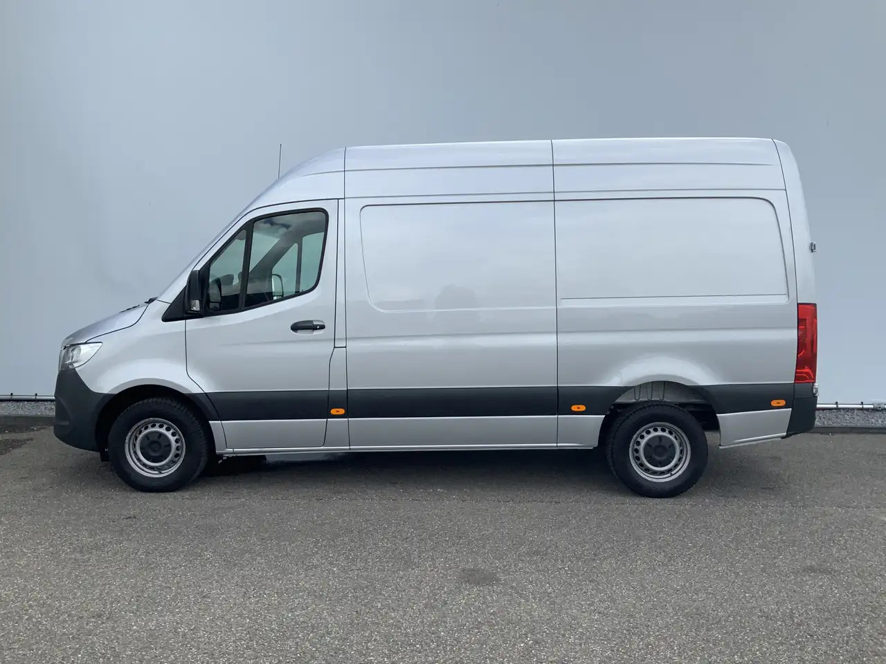 Mercedes-Benz Sprinter 315 1.9 CDI L2H2 Automaat 3 Zits Airco Navi Camera - Skåpbil: bild 2 Mercedes-Benz Sprinter 315 1.9 CDI L2H2 Automaat 3 Zits Airco Navi Camera - Skåpbil: bild 2