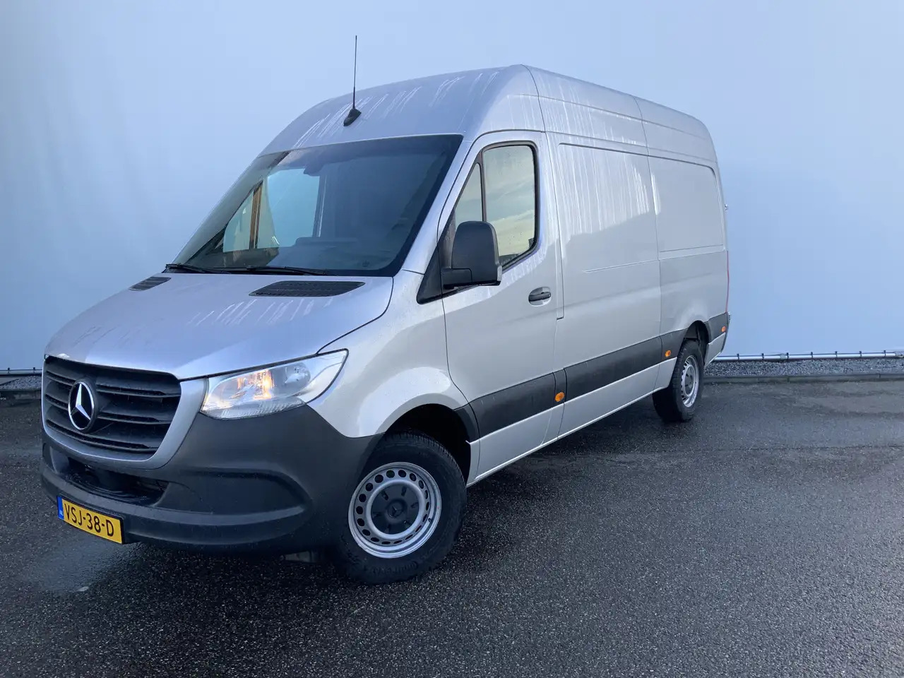 Mercedes-Benz Sprinter 315 1.9 CDI L2H2 Automaat 3 Zits Airco Navi Camera - Skåpbil: bild 1 Mercedes-Benz Sprinter 315 1.9 CDI L2H2 Automaat 3 Zits Airco Navi Camera - Skåpbil: bild 1