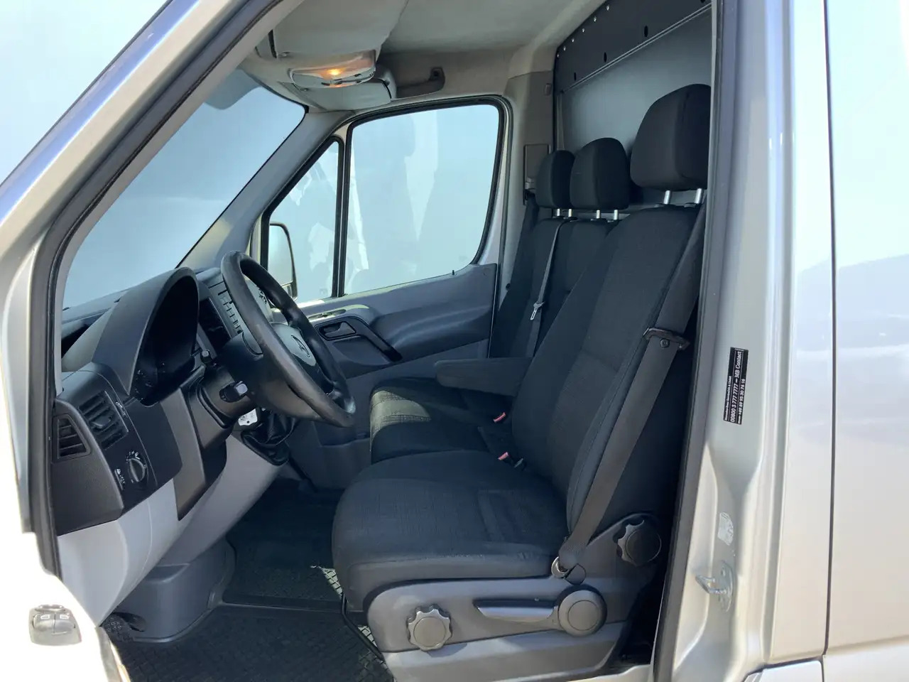 Mercedes-Benz Sprinter 316 2.2 CDI 366 L2H2 Airco Cruise Navi 3 Zits Euro - Skåpbil: bild 4 Mercedes-Benz Sprinter 316 2.2 CDI 366 L2H2 Airco Cruise Navi 3 Zits Euro - Skåpbil: bild 4