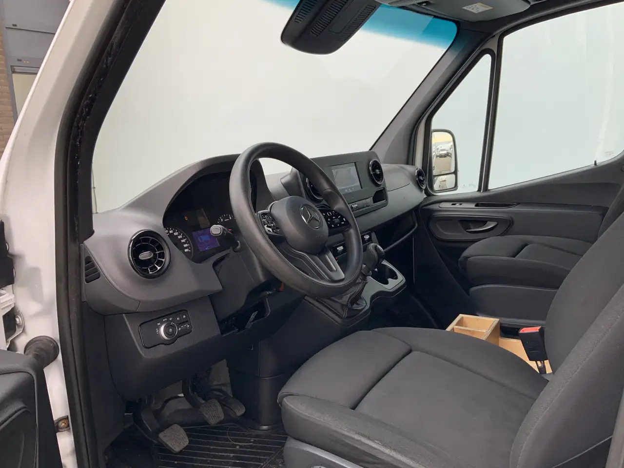 Mercedes-Benz Sprinter 316 2.2 CDI L2H2 Airco Cruise Camera Navi Trekhaak - Skåpbil: bild 4 Mercedes-Benz Sprinter 316 2.2 CDI L2H2 Airco Cruise Camera Navi Trekhaak - Skåpbil: bild 4