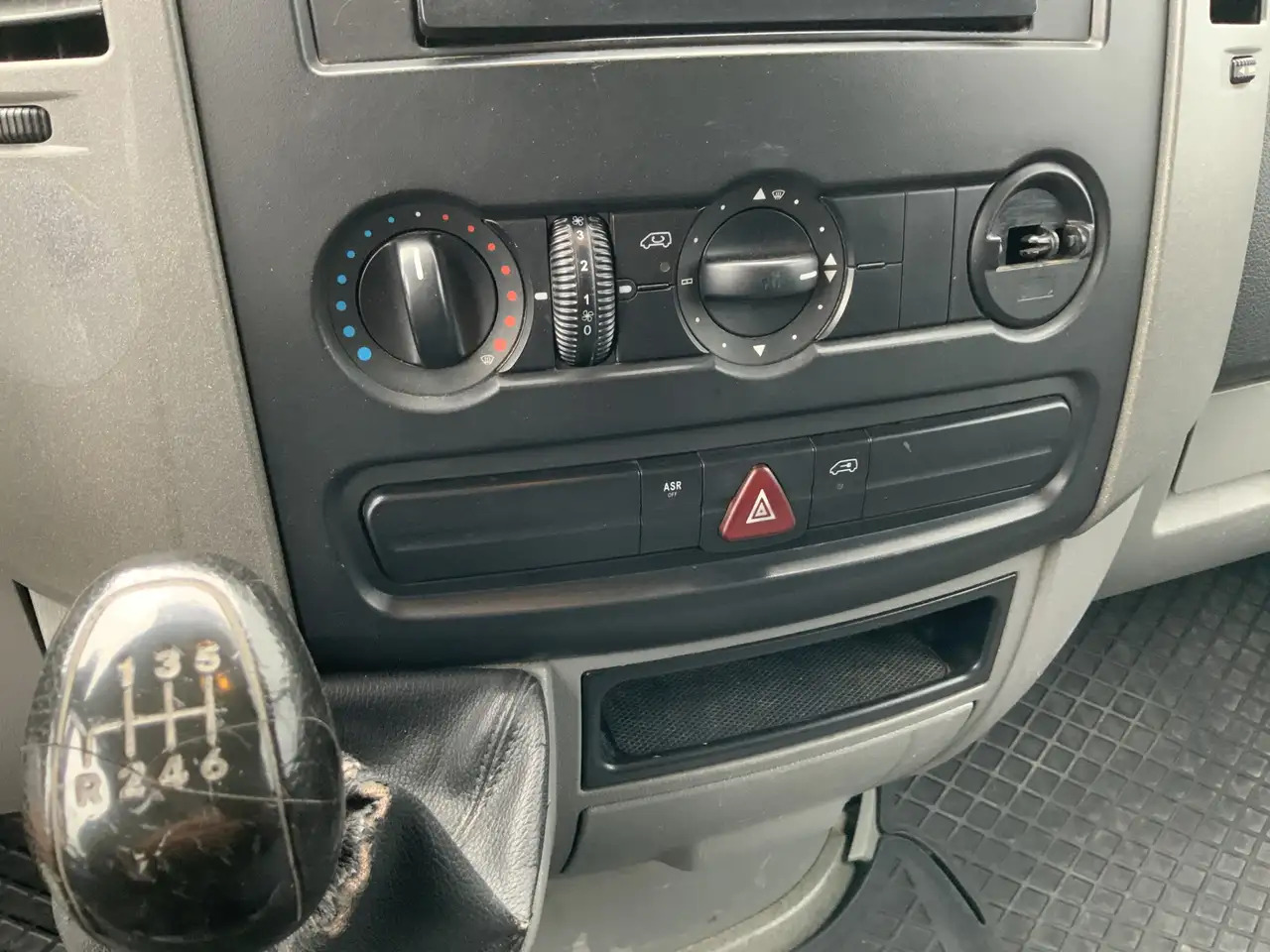 Volymskåp Mercedes-Benz Sprinter 513 2.2 CDI 432 Meubelbak & Deuren 3 Zits Cruise T: bild 9
