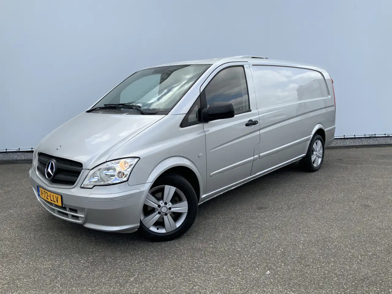 Mercedes-Benz Vito 122 CDI Automaat Koel Auto werkt 100 % 0.gr Airco - Kylbil: bild 1 Mercedes-Benz Vito 122 CDI Automaat Koel Auto werkt 100 % 0.gr Airco - Kylbil: bild 1