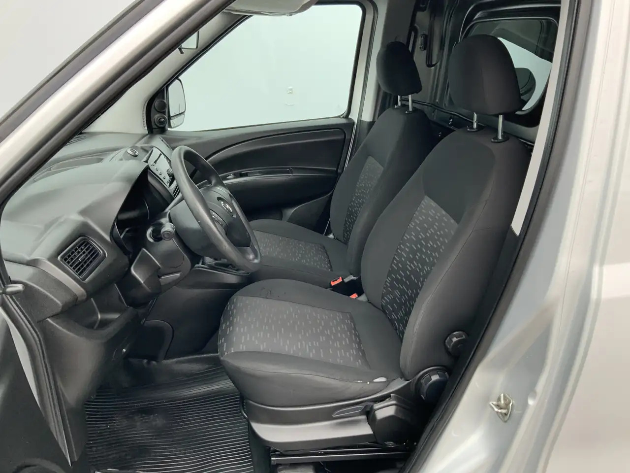 Opel Combo 1.3 CDTi L1H1 Edition Airco Euro 6 - Små skåpbil: bild 4 Opel Combo 1.3 CDTi L1H1 Edition Airco Euro 6 - Små skåpbil: bild 4