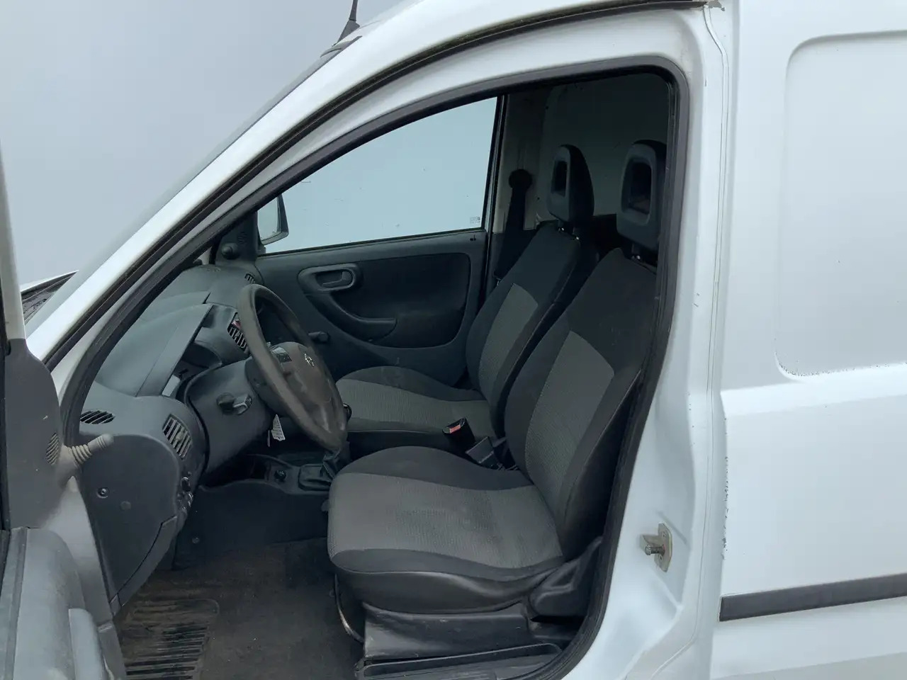 Opel Combo 1.3 CDTi Selection Trekhaak 1000 kg Euro 5 - Små skåpbil: bild 4 Opel Combo 1.3 CDTi Selection Trekhaak 1000 kg Euro 5 - Små skåpbil: bild 4