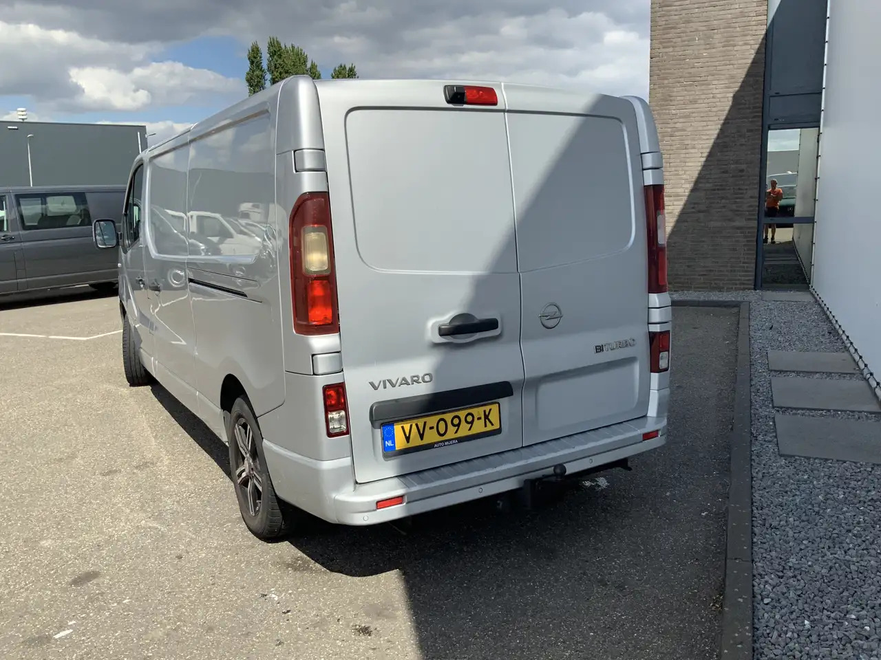 Opel Vivaro 1.6 CDTI L2H1 Sport EcoFlex (MOTOR DEFECT !!!!)Air - Skåpbil: bild 3 Opel Vivaro 1.6 CDTI L2H1 Sport EcoFlex (MOTOR DEFECT !!!!)Air - Skåpbil: bild 3