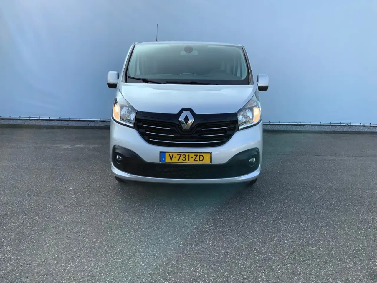 Renault Trafic 1.6 dCi T29 L2H1 Dub Cab Airco Camera Navi Trekhaa - Dubbelhytt transportbil: bild 2 Renault Trafic 1.6 dCi T29 L2H1 Dub Cab Airco Camera Navi Trekhaa - Dubbelhytt transportbil: bild 2