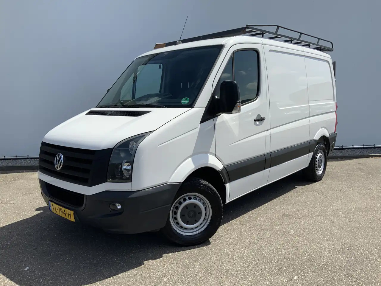 Volkswagen Crafter 35 2.0 TDI L1H1 Airco Cruise 3 Zits Trekhaak 2000 - Skåpbil: bild 1 Volkswagen Crafter 35 2.0 TDI L1H1 Airco Cruise 3 Zits Trekhaak 2000 - Skåpbil: bild 1