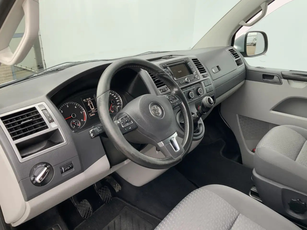 Volkswagen T5 Transporter MARGE 2.0 TDI L2H1 Dub Cab Airco Cruise Alu Velg S - Dubbelhytt transportbil: bild 5 Volkswagen T5 Transporter MARGE 2.0 TDI L2H1 Dub Cab Airco Cruise Alu Velg S - Dubbelhytt transportbil: bild 5